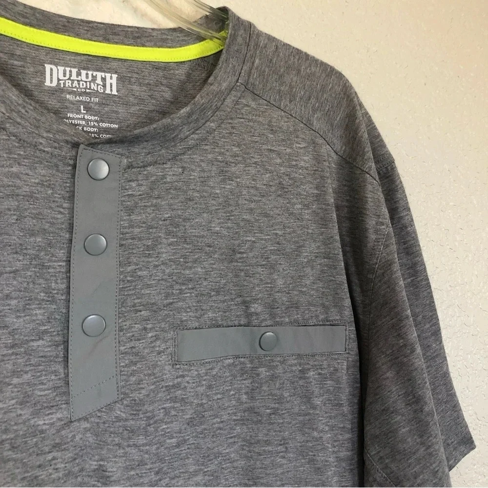 Duluth Trading Co. TradeTek Drirelease Short Sleeve Henley Front Pocket Large
